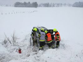 14.01.2017 Verkehrsunfall B146 Bereich Westeinfahrt FF02